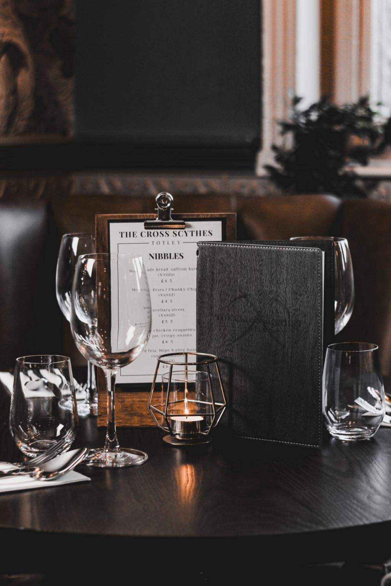 The Cross Scythes Hotel Sheffield Bagian luar foto
